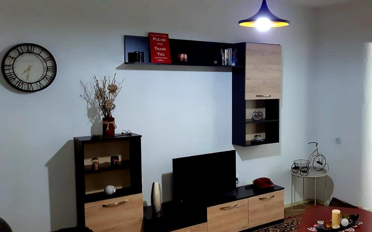 Home Flori&Vili Shkodër Exteriör bild